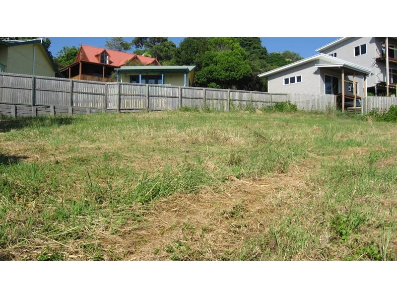 2 Jarrah Crescent, Ocean Shores NSW 2483