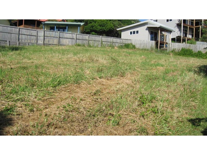 2 Jarrah Crescent, Ocean Shores NSW 2483