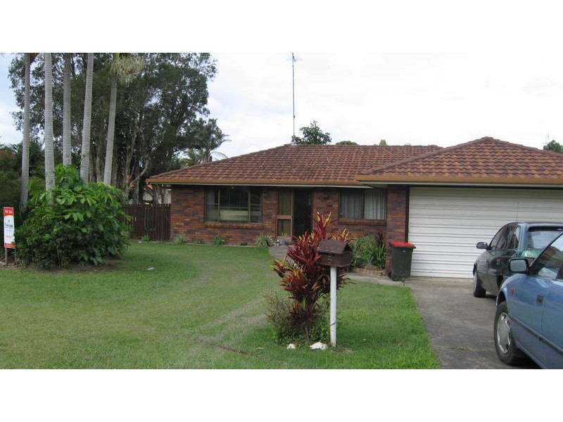5 Wahlooga Way, Ocean Shores NSW 2483