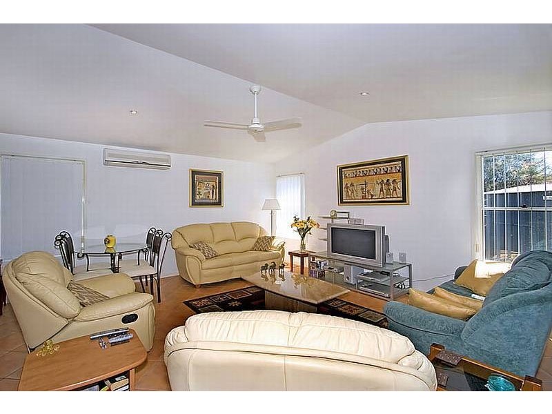 161 Shara Boulevard, Ocean Shores NSW 2483