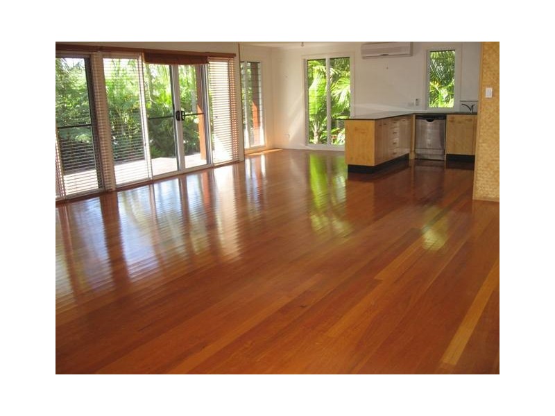 17 Mia Court, Ocean Shores NSW 2483