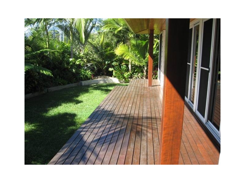 17 Mia Court, Ocean Shores NSW 2483