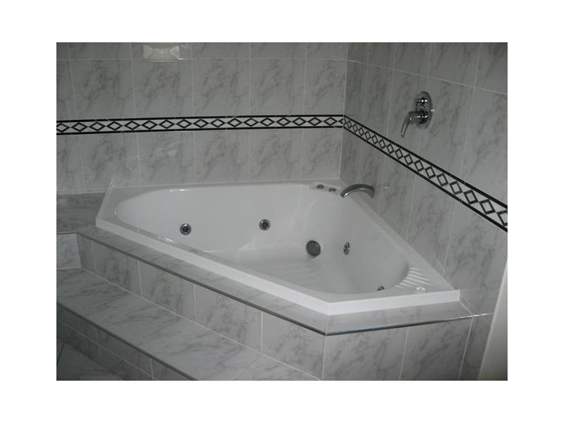 17 Mia Court, Ocean Shores NSW 2483