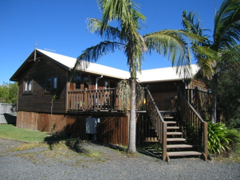 8 Dugan Court, Ocean Shores NSW 2483