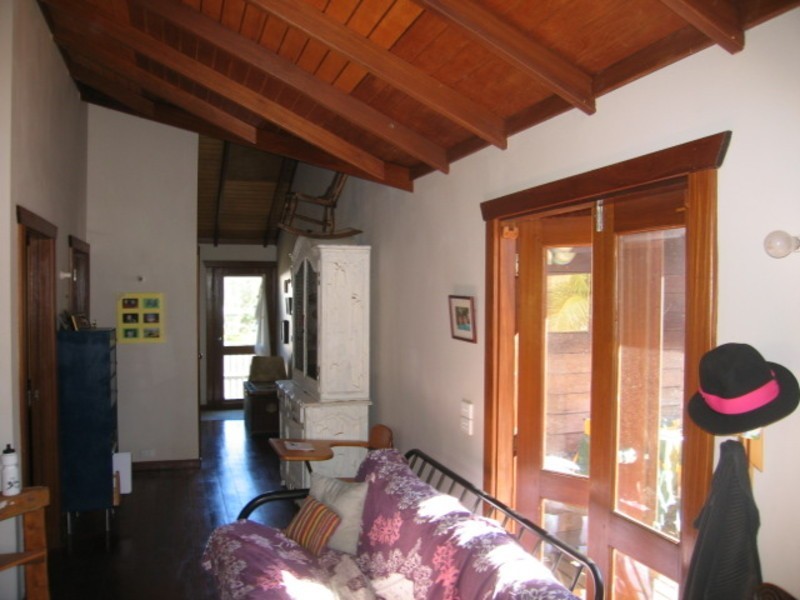 8 Dugan Court, Ocean Shores NSW 2483