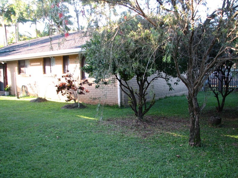 10 Coonawarra Court, Ocean Shores NSW 2483