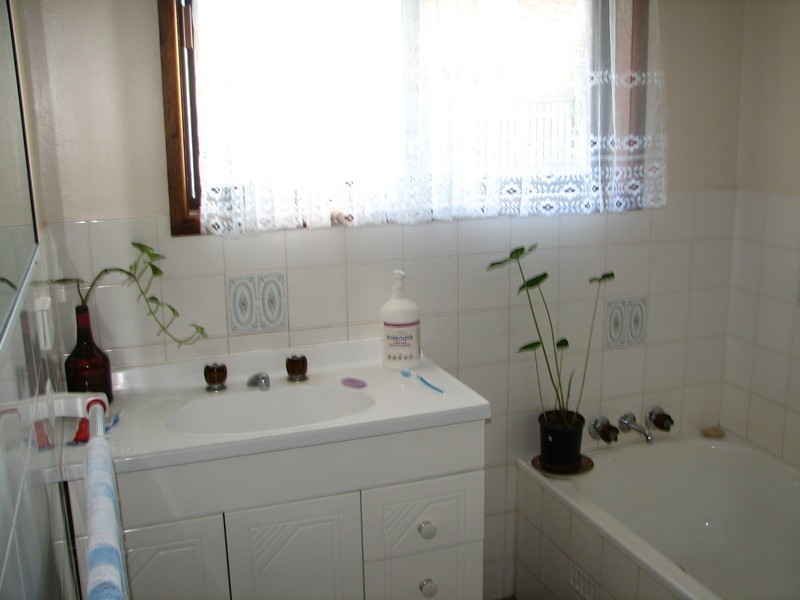 10 Coonawarra Court, Ocean Shores NSW 2483