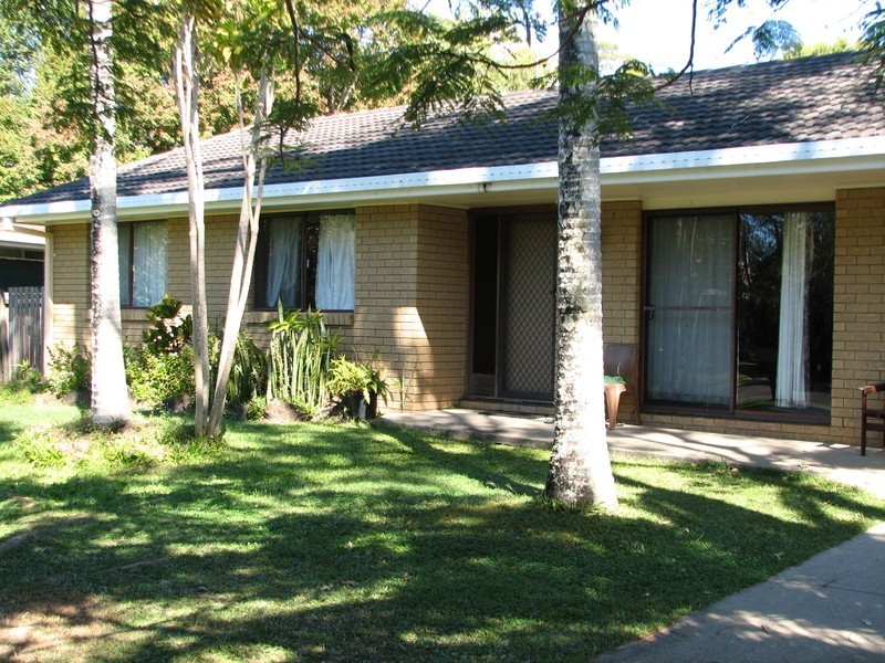 10 Coonawarra Court, Ocean Shores NSW 2483