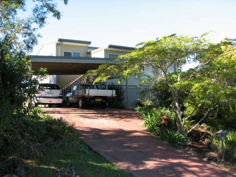 10 Warrambool Road, Ocean Shores NSW 2483