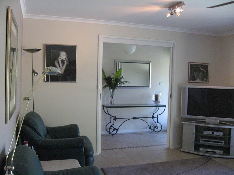 11 Larelar Court, Ocean Shores NSW 2483
