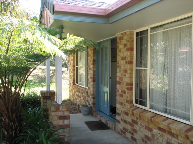 1 Ceron Court, Ocean Shores NSW 2483