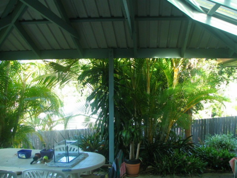 1 Ceron Court, Ocean Shores NSW 2483
