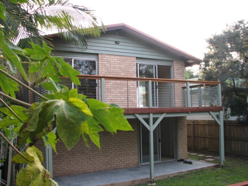 5 Elizabeth Avenue, South Golden Beach NSW 2483