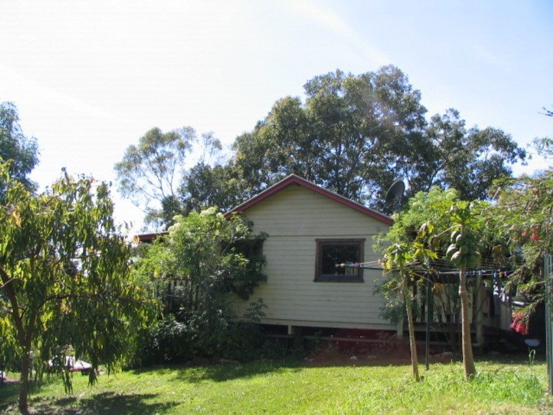 10 Kiyung Court, Ocean Shores NSW 2483