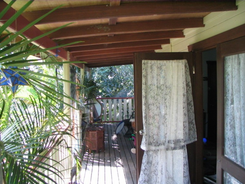 10 Kiyung Court, Ocean Shores NSW 2483