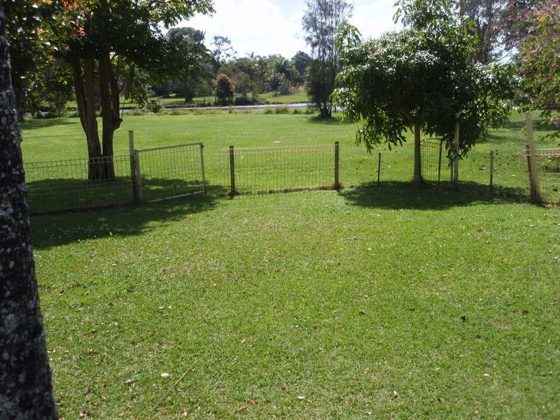 20 Tindarra Avenue, Ocean Shores NSW 2483