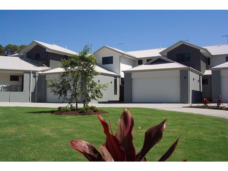 1-4/3 Bindaree Way, Ocean Shores NSW 2483