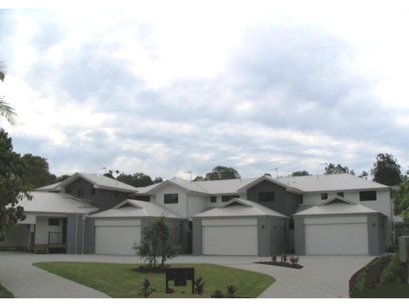 1-4/3 Bindaree Way, Ocean Shores NSW 2483