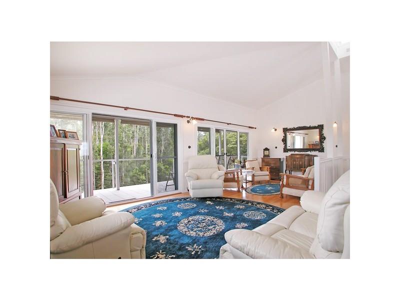 34 Mia Court, Ocean Shores NSW 2483