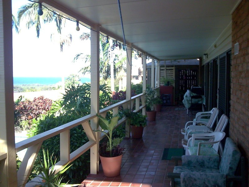 42 Yallakool Drive, Ocean Shores NSW 2483