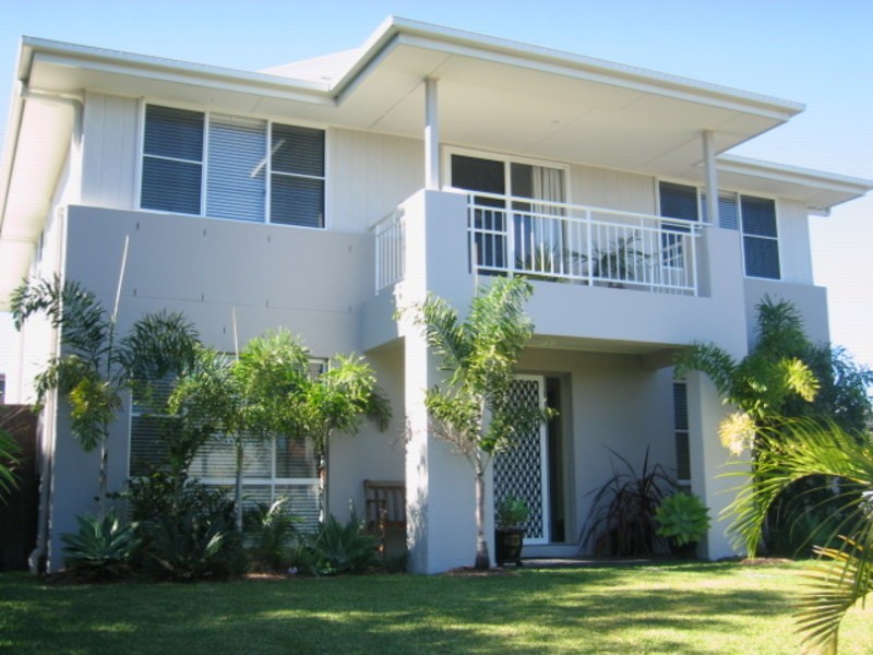 3 Dugan Court, Ocean Shores NSW 2483