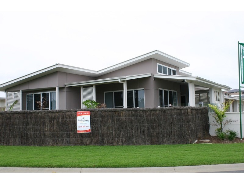 12 Newcastle Drive, Pottsville NSW 2489