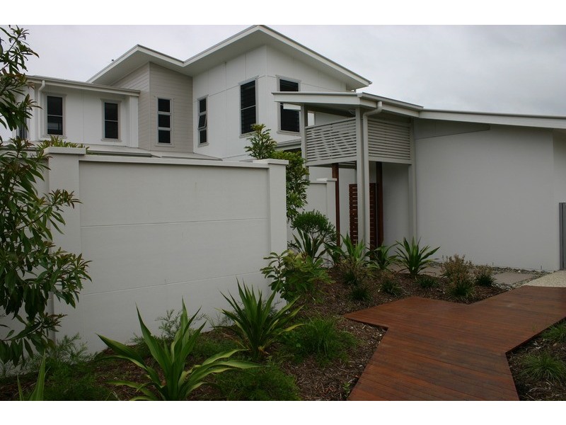 10 Newcastle Drive, Pottsville NSW 2489