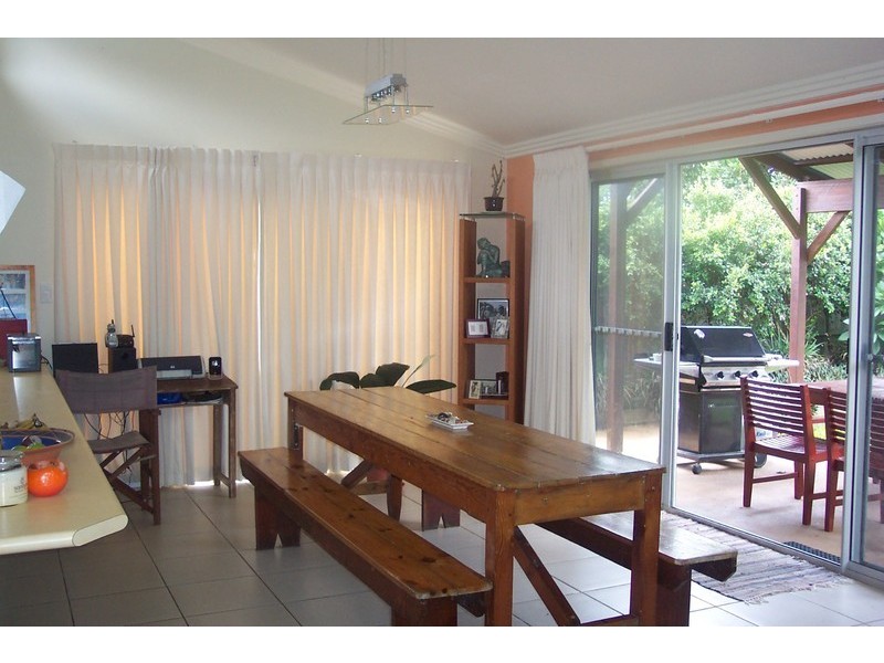 5 Dugan Court, Ocean Shores NSW 2483