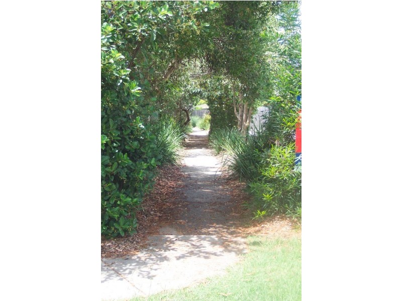 5 Dugan Court, Ocean Shores NSW 2483