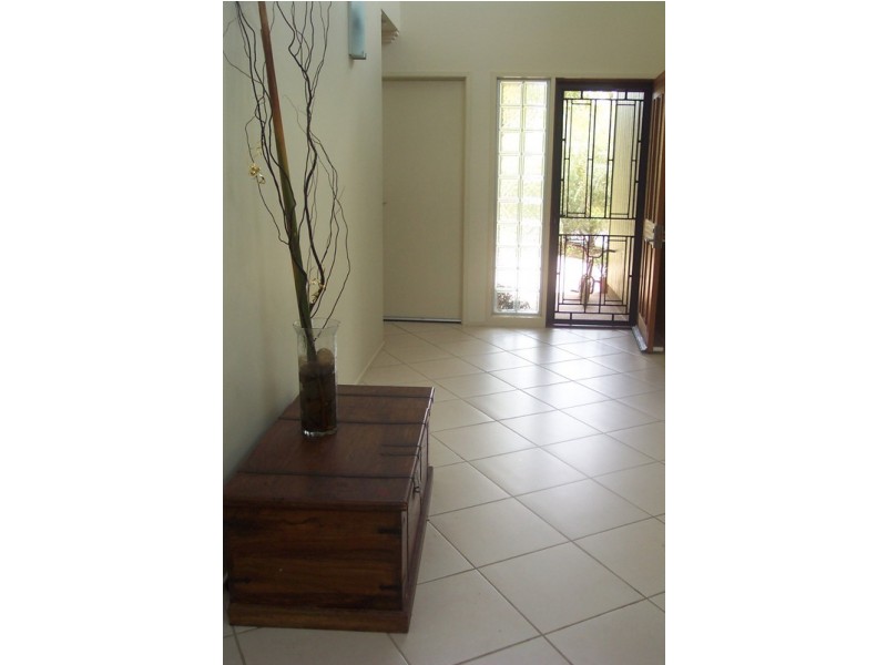 5 Dugan Court, Ocean Shores NSW 2483