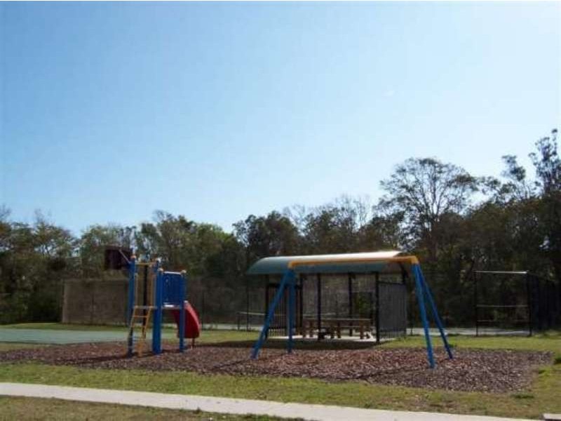 5 Dugan Court, Ocean Shores NSW 2483