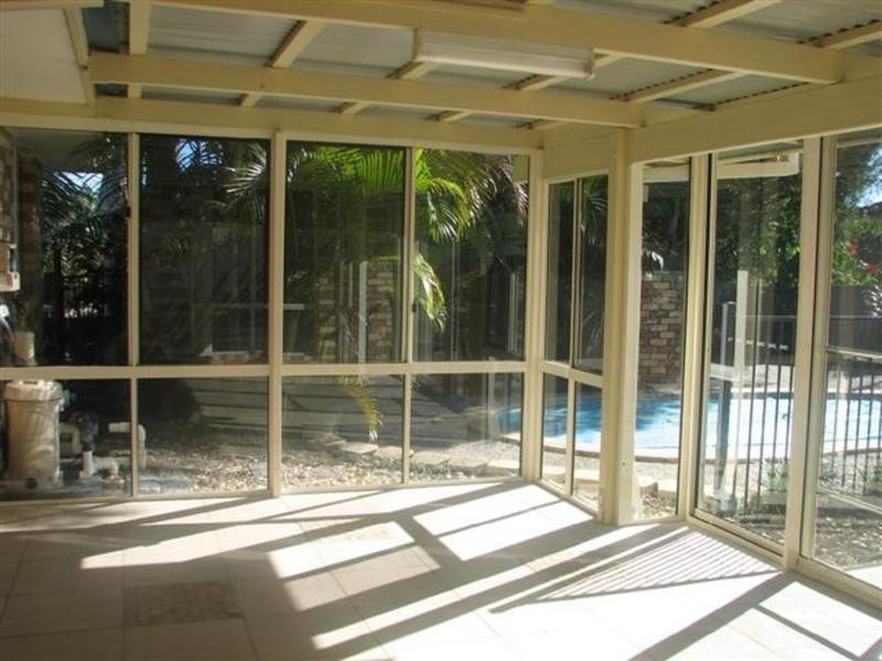 17 Narooma Drive, Ocean Shores NSW 2483