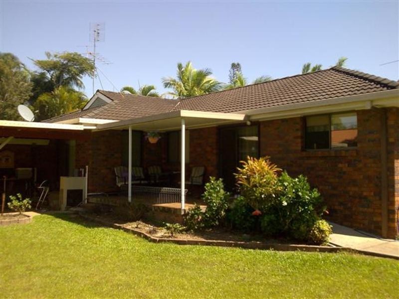 108 Balemo Drive, Ocean Shores NSW 2483