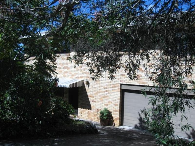 26 Warrambool Road, Ocean Shores NSW 2483