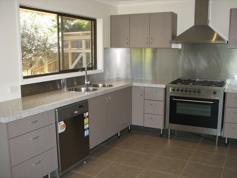 1 Kumbellin Glen, Ocean Shores NSW 2483