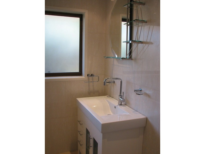 1 Kumbellin Glen, Ocean Shores NSW 2483
