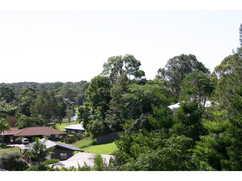 13 Namoi Glen, Ocean Shores NSW 2483