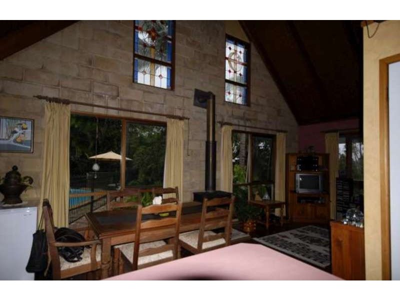 6 Gin Gin Crescent, Ocean Shores NSW 2483