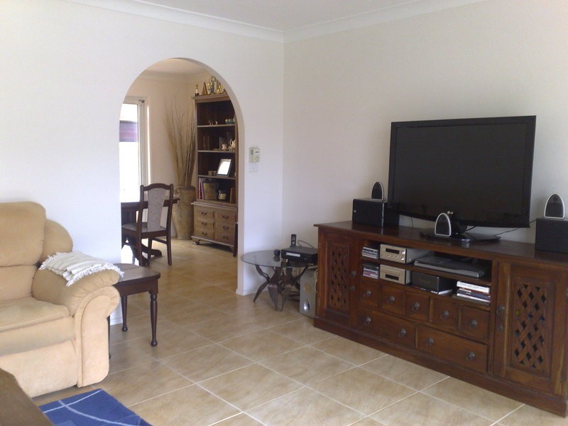 37 Bulgoon Crescent, Ocean Shores NSW 2483