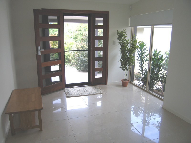 28 Mia Court, Ocean Shores NSW 2483