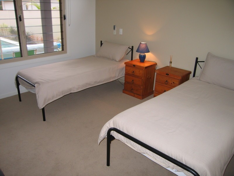 28 Mia Court, Ocean Shores NSW 2483