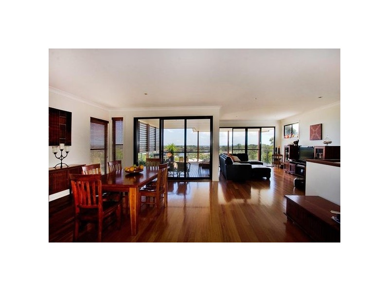 18 Palmer Avenue, Ocean Shores NSW 2483