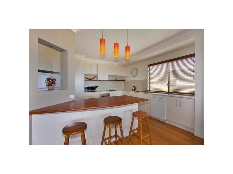 18 Palmer Avenue, Ocean Shores NSW 2483