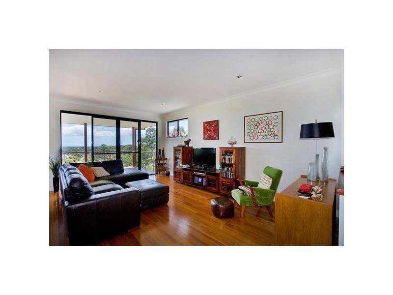 18 Palmer Avenue, Ocean Shores NSW 2483