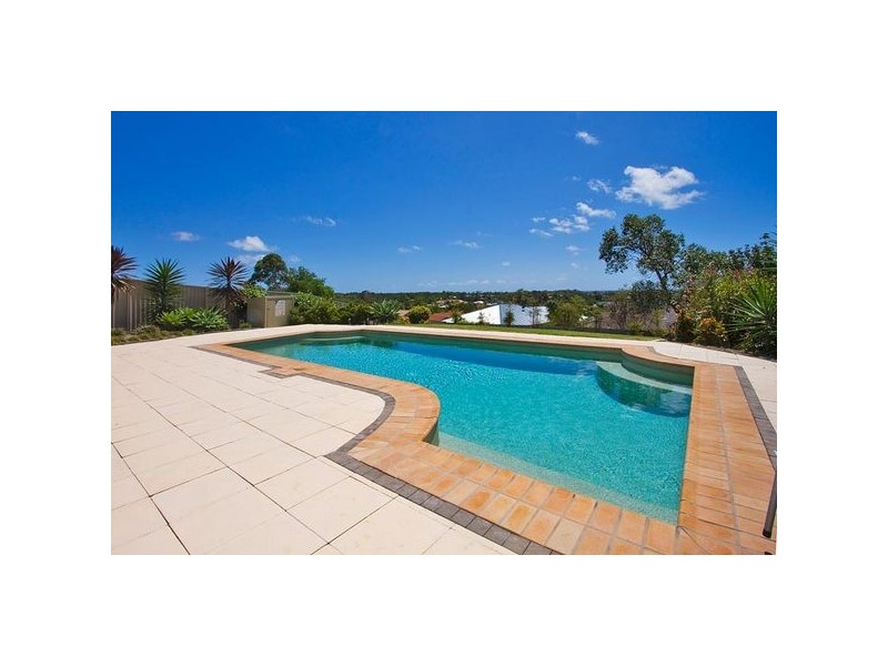 18 Palmer Avenue, Ocean Shores NSW 2483