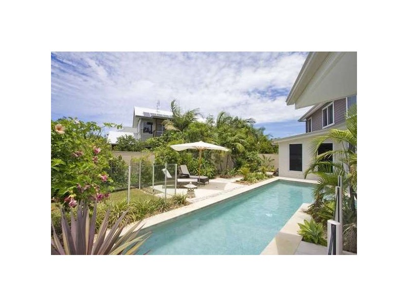 26 Mia Court, Ocean Shores NSW 2483