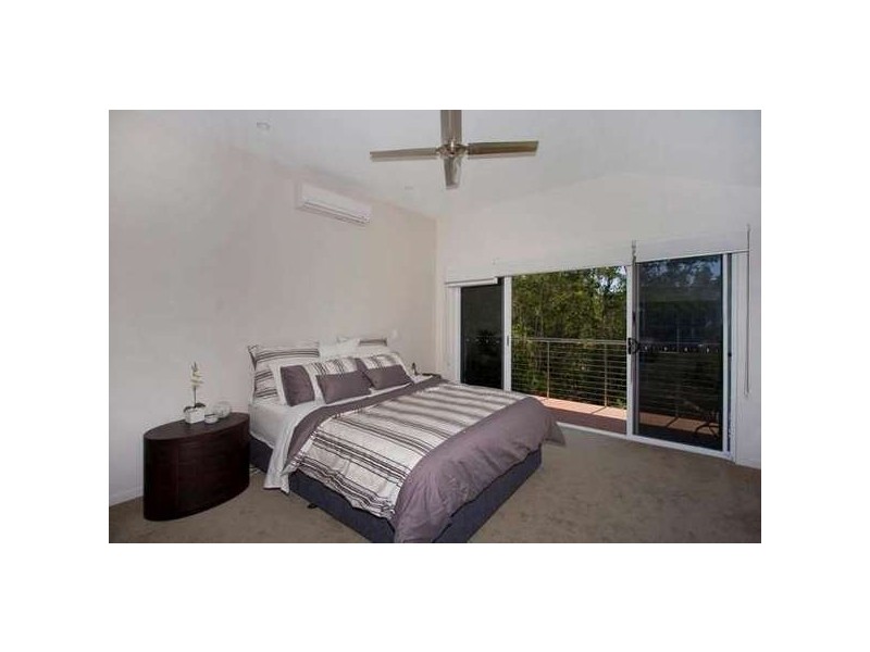 26 Mia Court, Ocean Shores NSW 2483