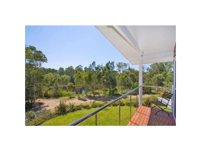 26 Mia Court, Ocean Shores NSW 2483