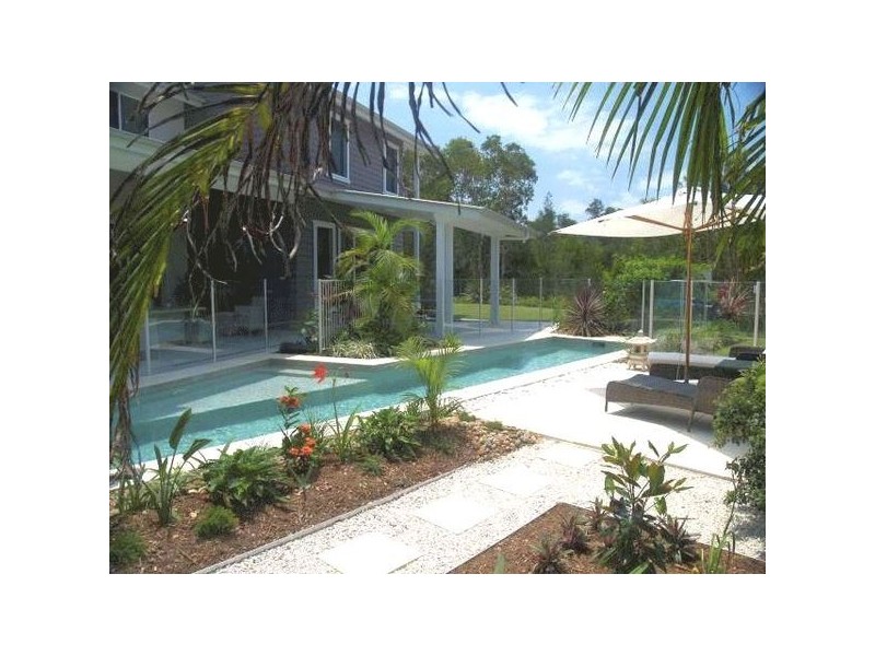 26 Mia Court, Ocean Shores NSW 2483