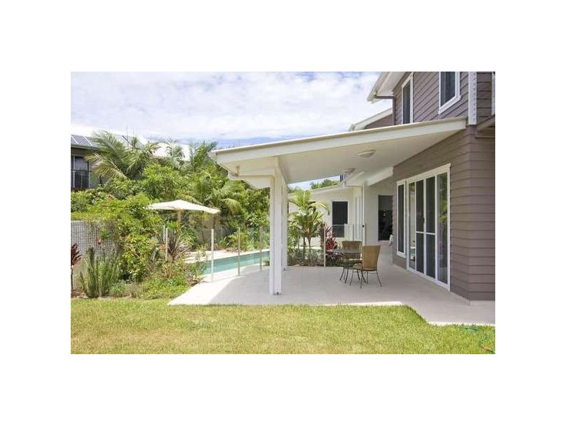 26 Mia Court, Ocean Shores NSW 2483